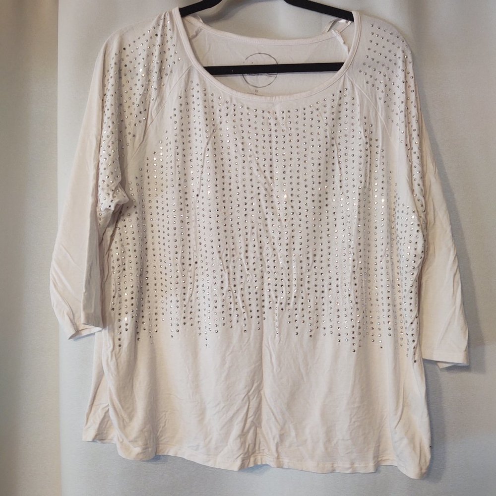 White Top w/3/4 Sleeve